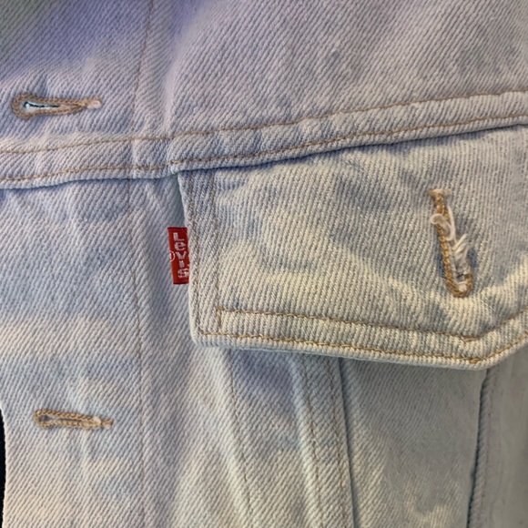 Levi’s Jean Jacket - Picture 3 of 5